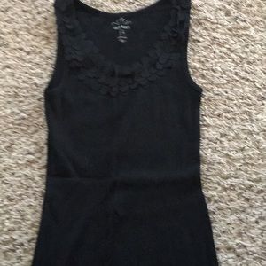 Ruffled collared tank top